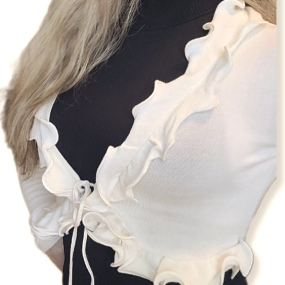 COLORI Long Sleeve Off-White Sweater with Frills